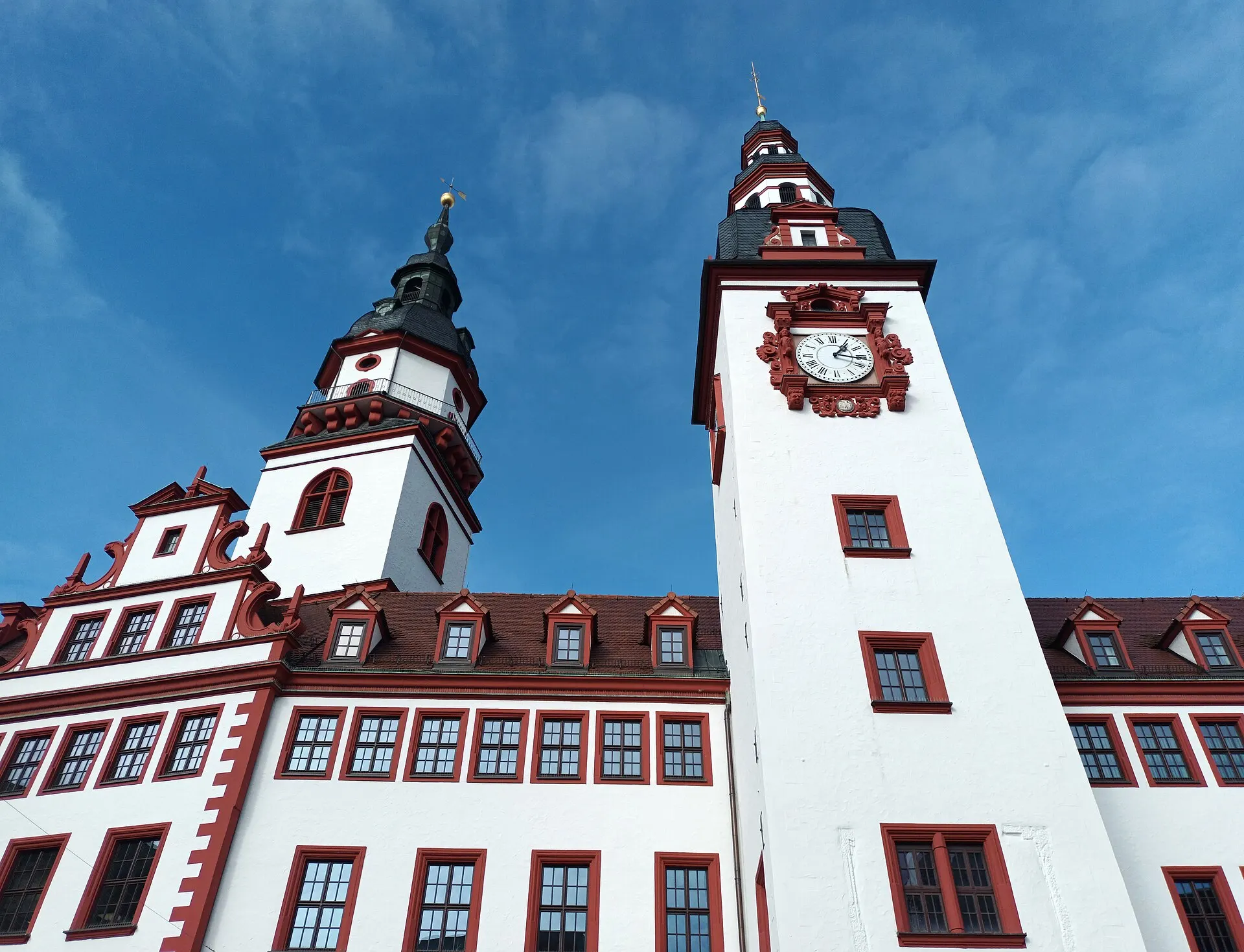 Das Alte Rathaus mit Renaissance-Portal am Chemnitzer Markt