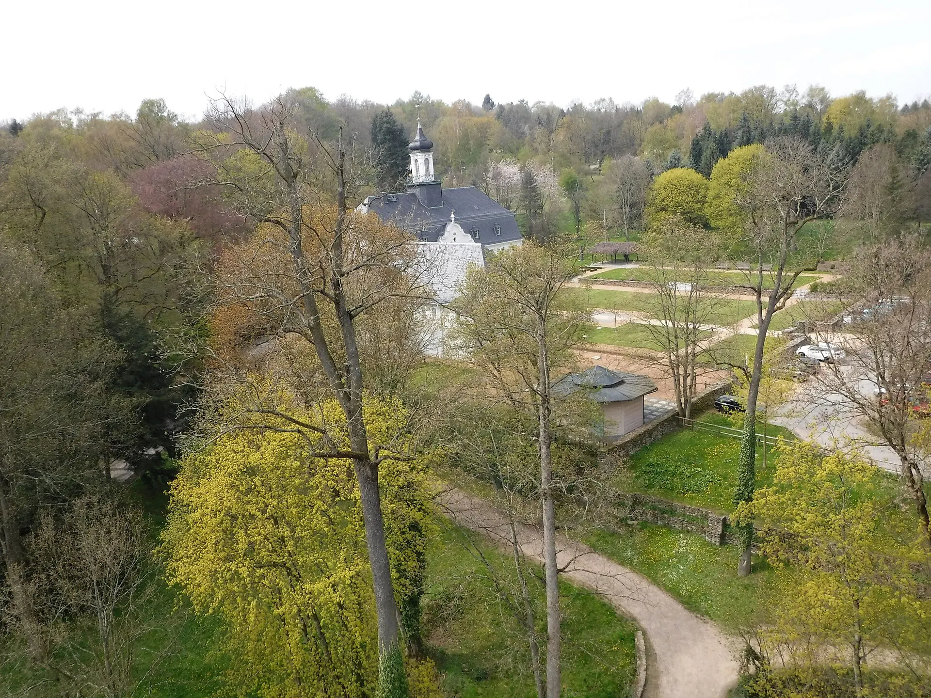 Die kleine Burg Rabenstein am westlichen Stadtrand von Chemnitz