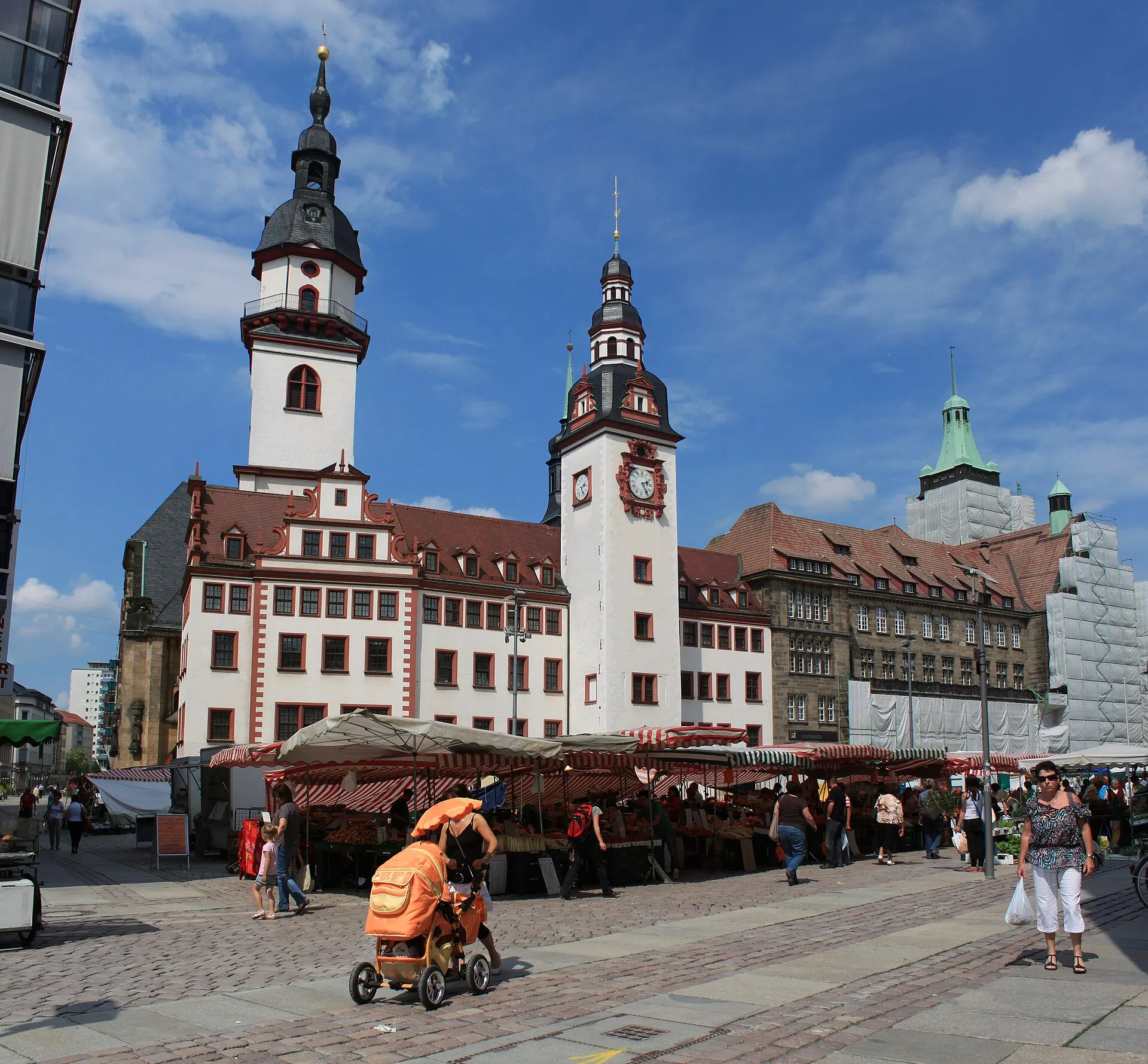 Das Alte Rathaus am Chemnitzer Markt im Kulturhauptstadtjahr